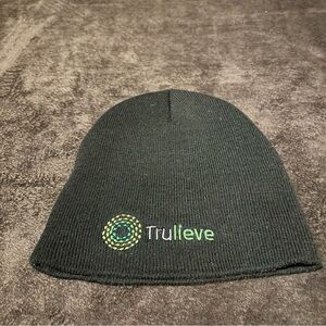 Trulieve Black Skullie Beanie